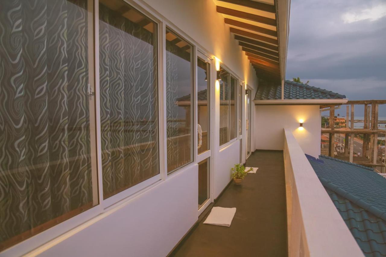Hikka Ocean Resort Hikkaduwa Extérieur photo