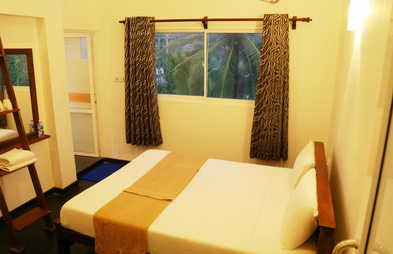 Hikka Ocean Resort Hikkaduwa Extérieur photo