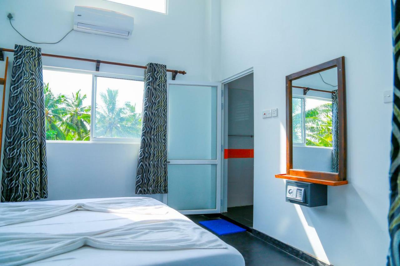 Hikka Ocean Resort Hikkaduwa Extérieur photo