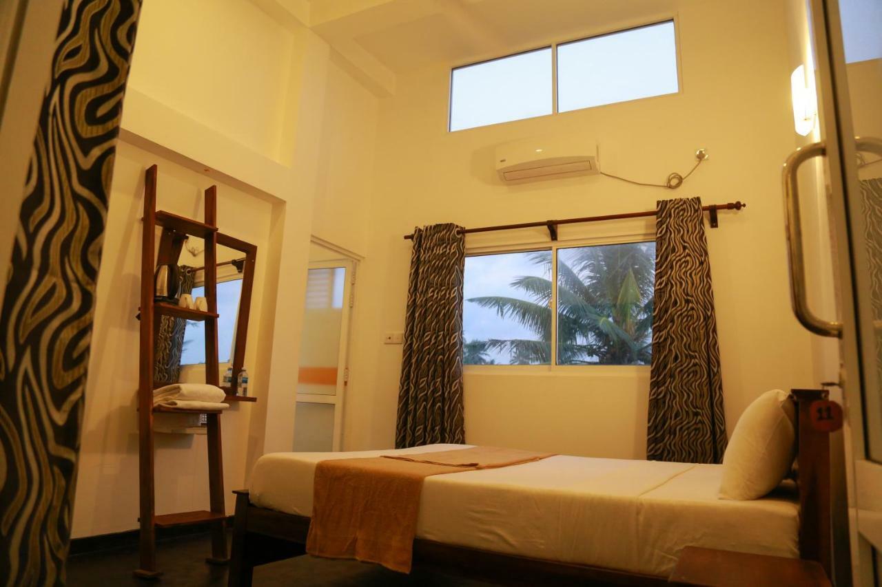 Hikka Ocean Resort Hikkaduwa Extérieur photo
