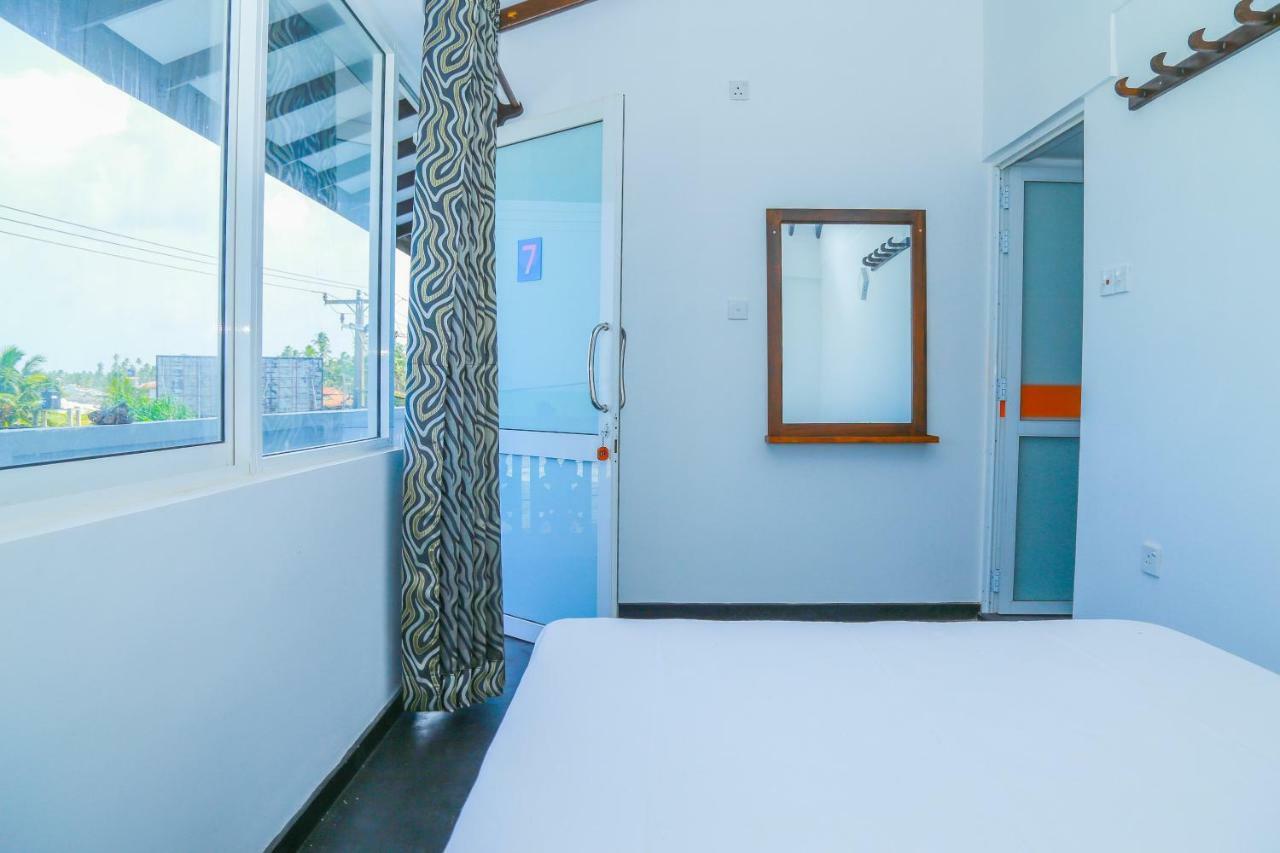 Hikka Ocean Resort Hikkaduwa Extérieur photo