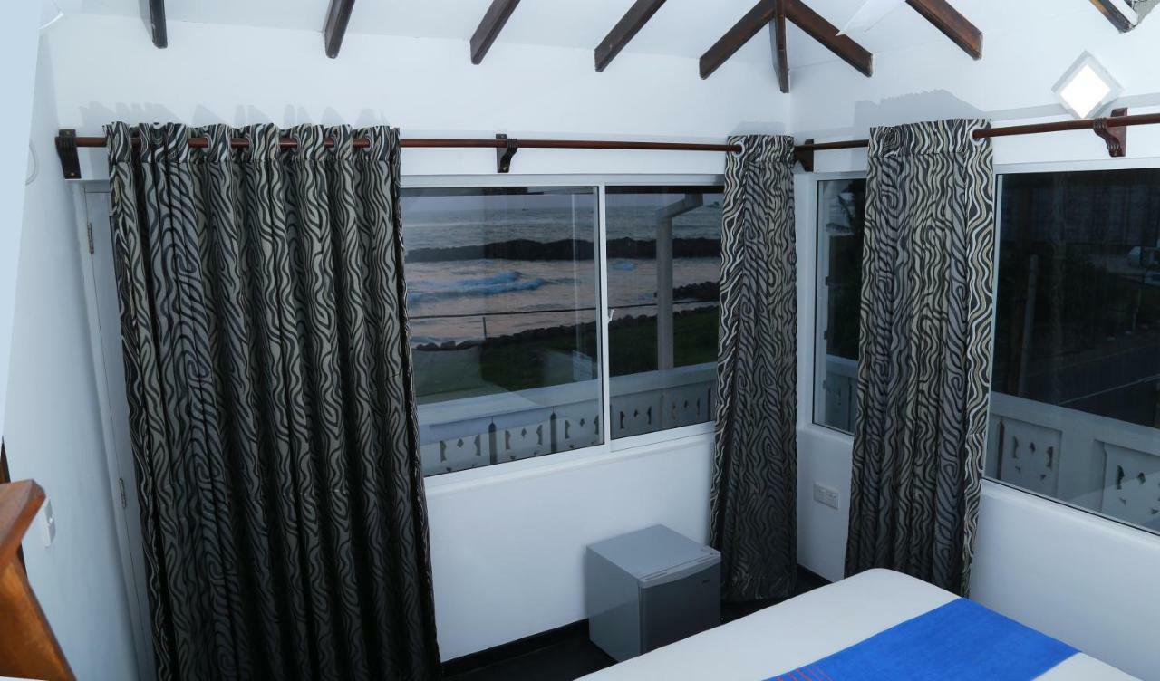 Hikka Ocean Resort Hikkaduwa Extérieur photo