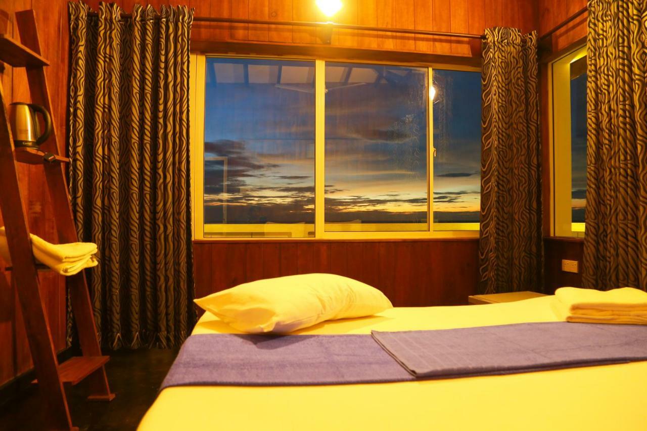 Hikka Ocean Resort Hikkaduwa Extérieur photo